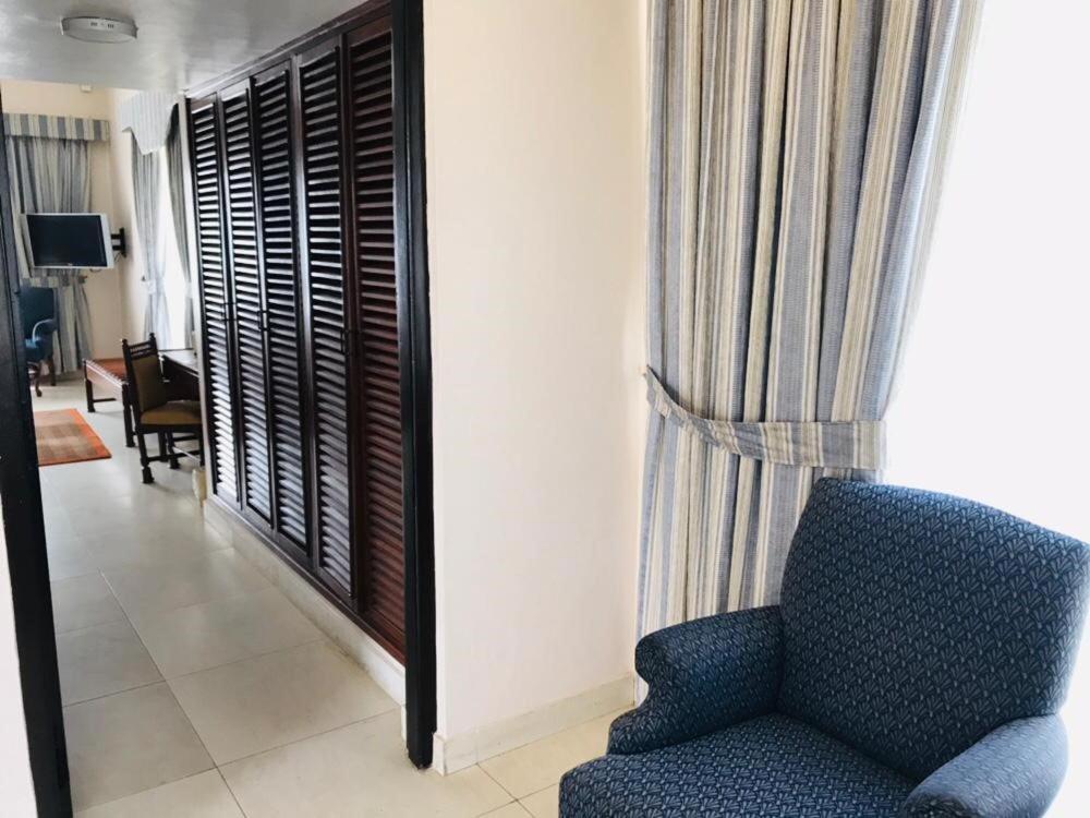 Beach Luxury Hotel Karachi Exterior photo