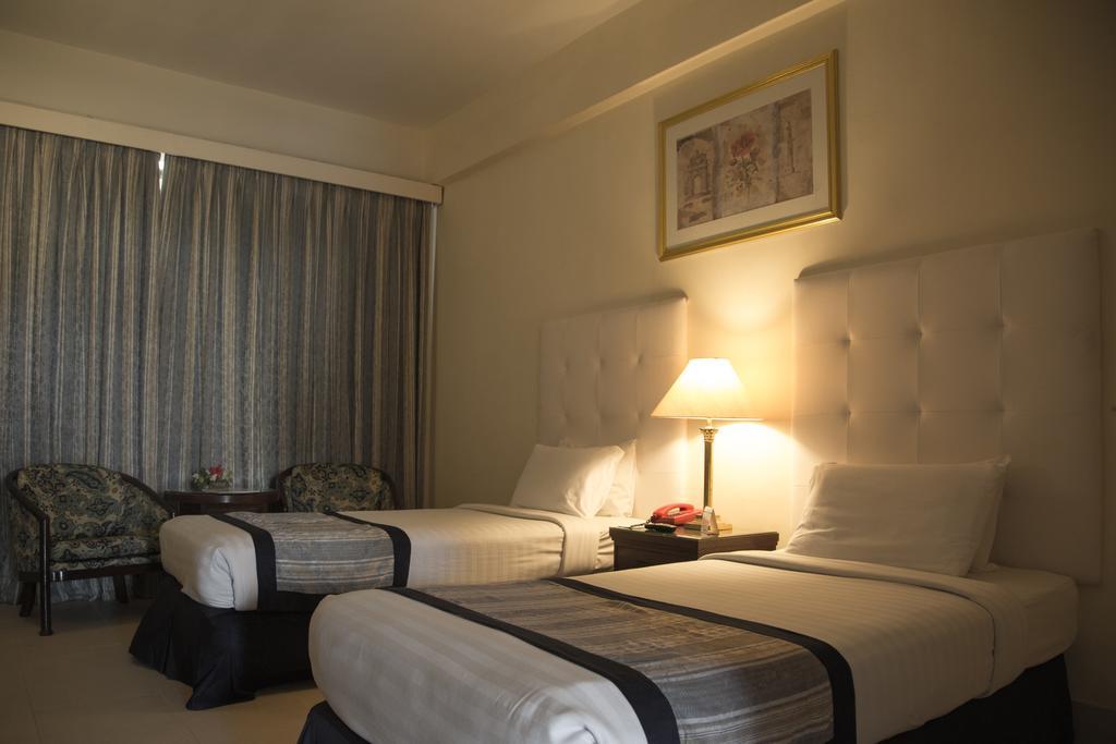 Beach Luxury Hotel Karachi Exterior photo