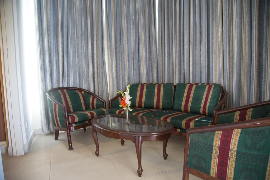 Beach Luxury Hotel Karachi Exterior photo