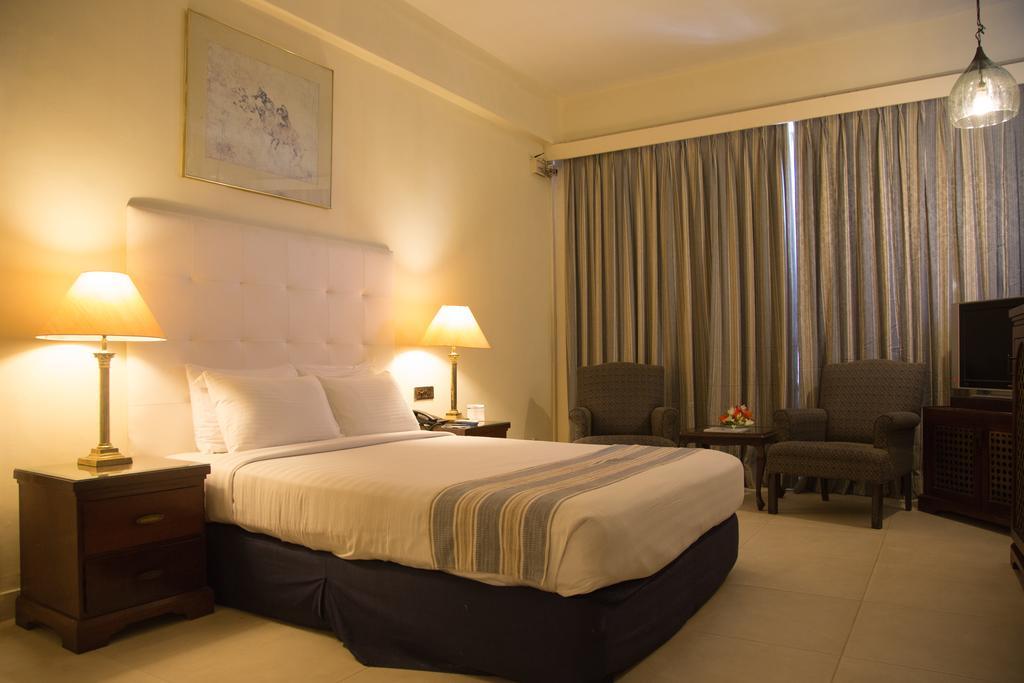 Beach Luxury Hotel Karachi Exterior photo