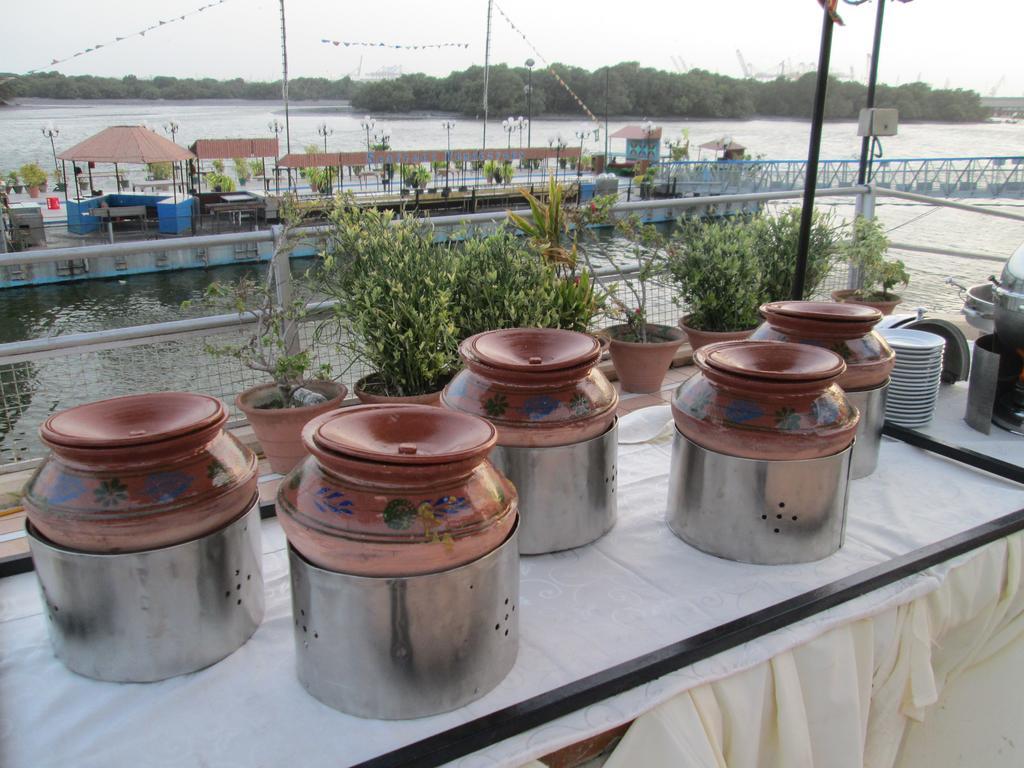 Beach Luxury Hotel Karachi Exterior photo