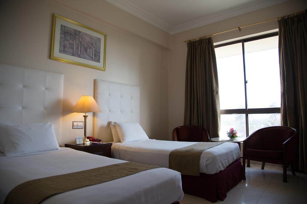 Beach Luxury Hotel Karachi Exterior photo